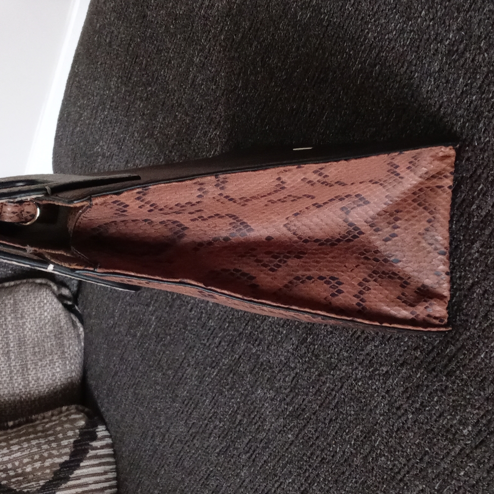 🆕 🐍HTF Vince Camuto🐍 - "Kenni" Ombre Snakeskin Print Satchel w/Square Handle - Picture 6 of 13